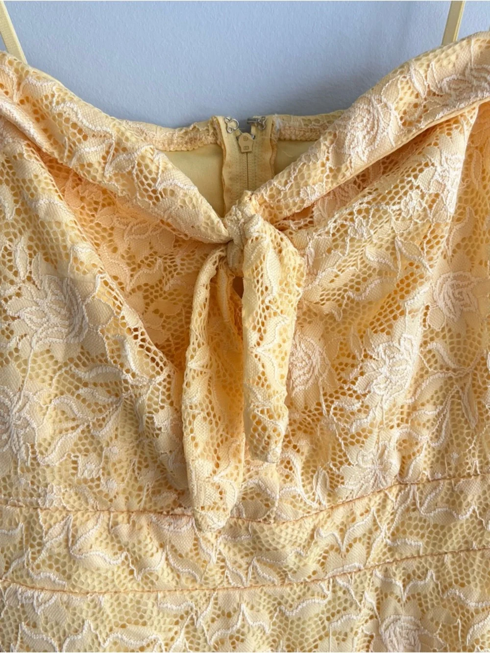 NWT City Studio yellow juniors lace overlay sleeveless tie front dress size 11
